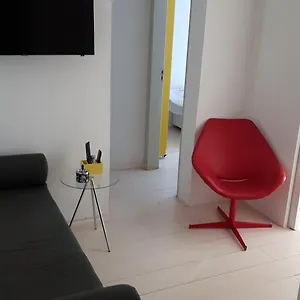 Balkony 407 - Três Quartos Perto Unb Apartamento